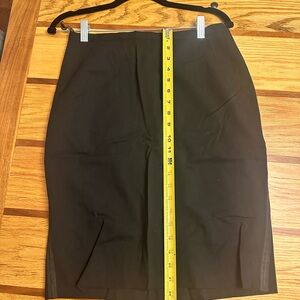 Dolce & Gabbana Classic Black Pencil Skirt